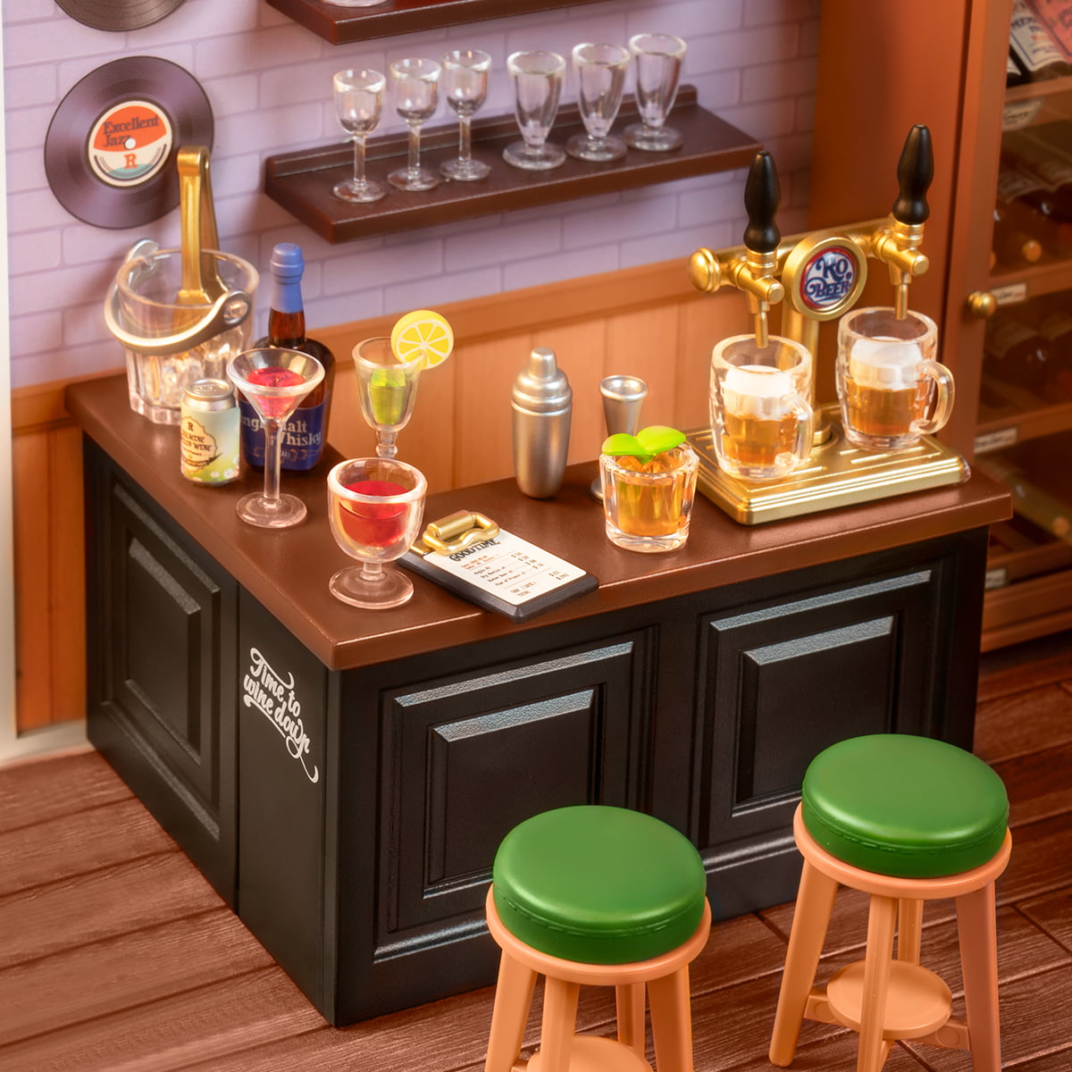Leisurely Cheers Bar DIY Miniature House