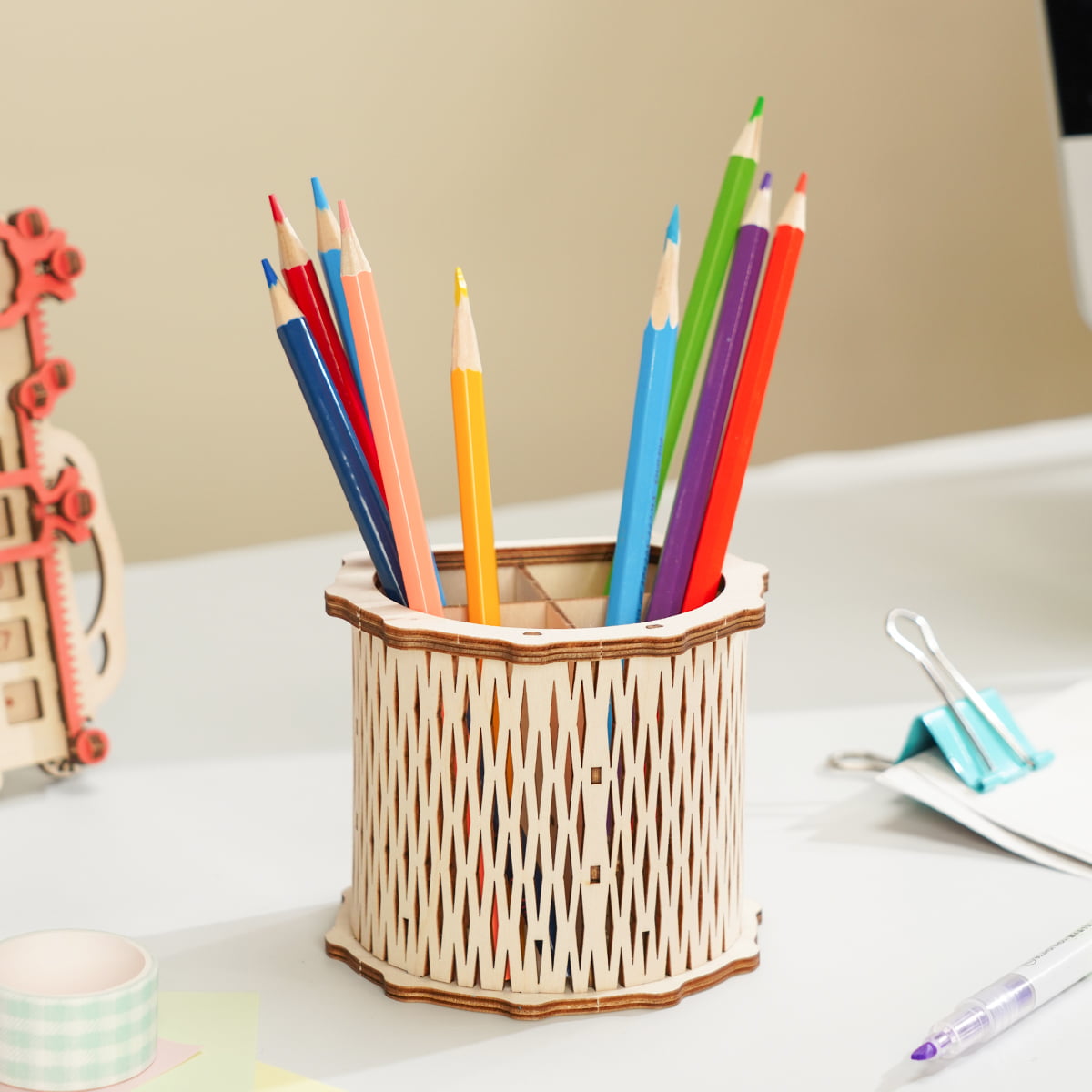 Penholder Calendar 3D Puzzle