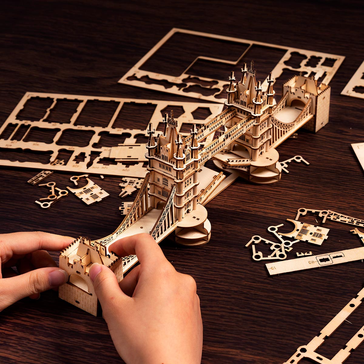 Tower Bridge with Lights 3D Puzzle
