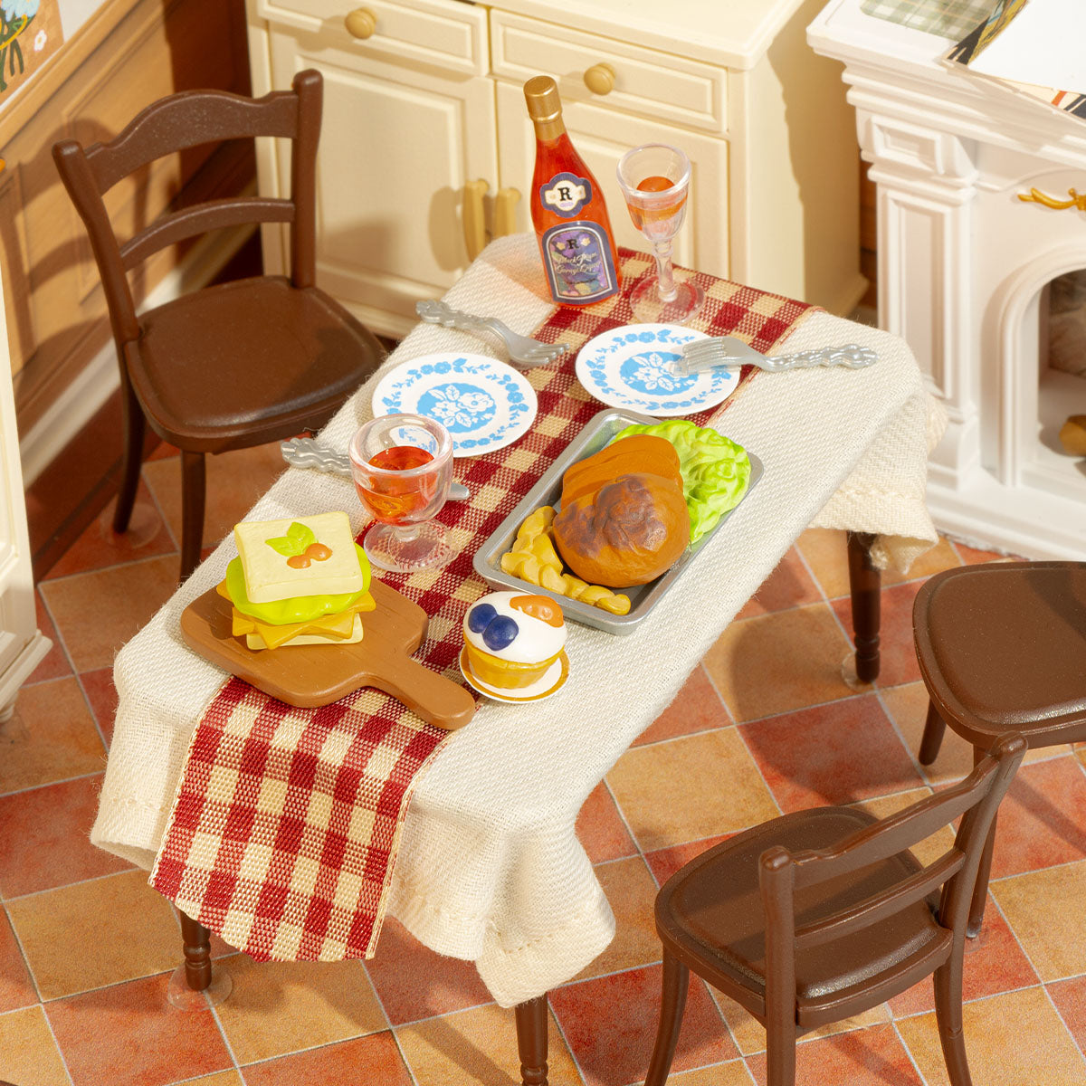 Warm Dining Room DIY Miniature House