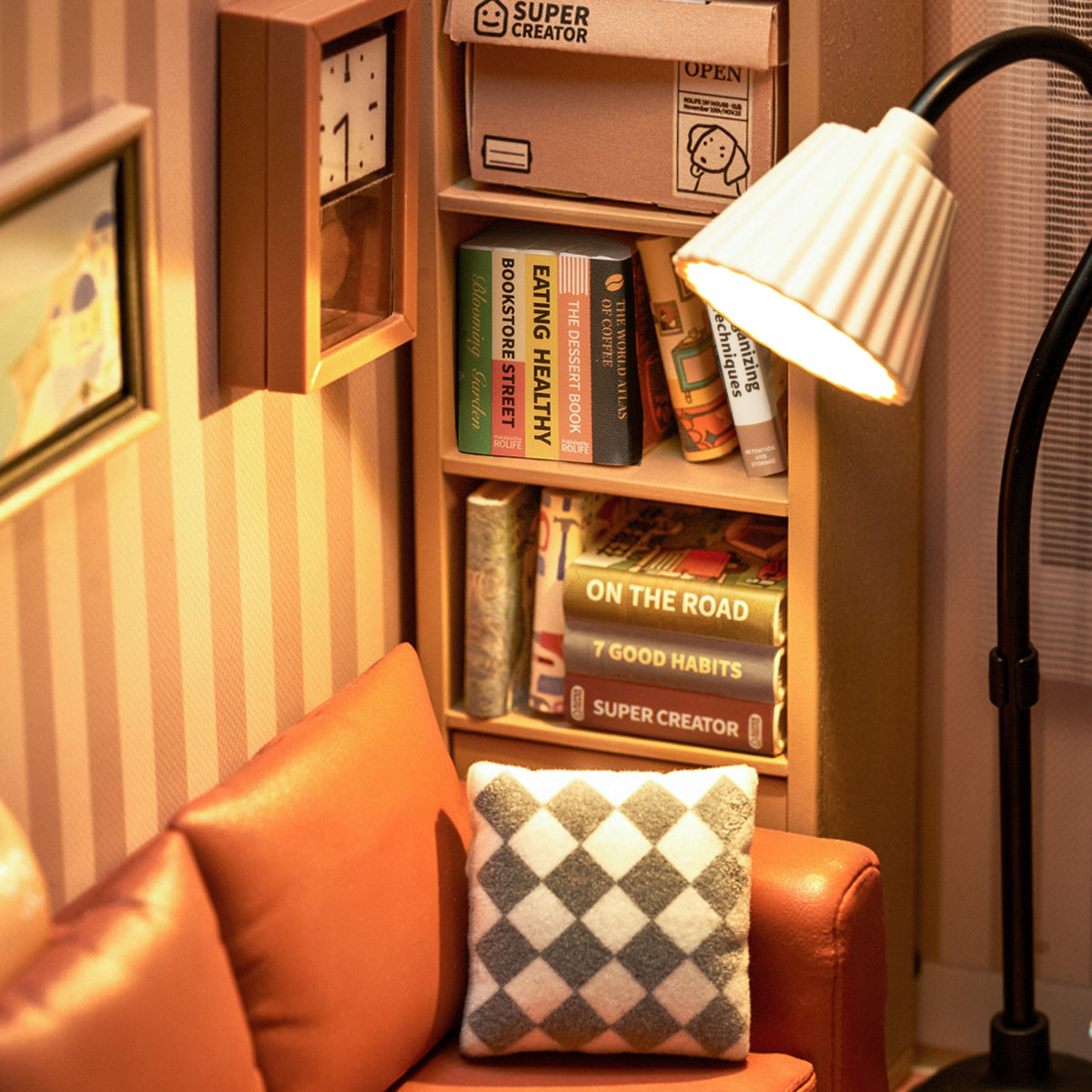 Cozy Living Lounge Super Creator Miniature House