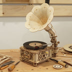 Crank Classic Gramophone 3D Puzzle (Hand Rotating)